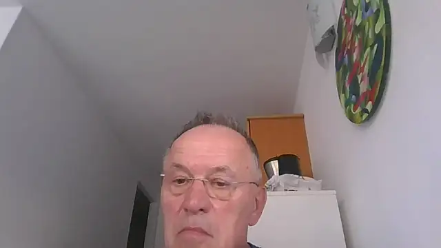 Snapshot of knodli chatting on 09-18-25, 03:59 knodli online show from 09-18-25, 03:59