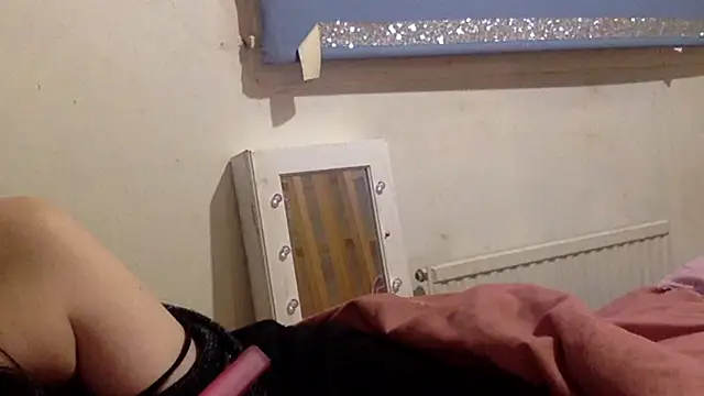 Bellababexox  online show from 09-09-25, 02:21