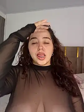LoanaSantos online show from 04-30-26, 10:25