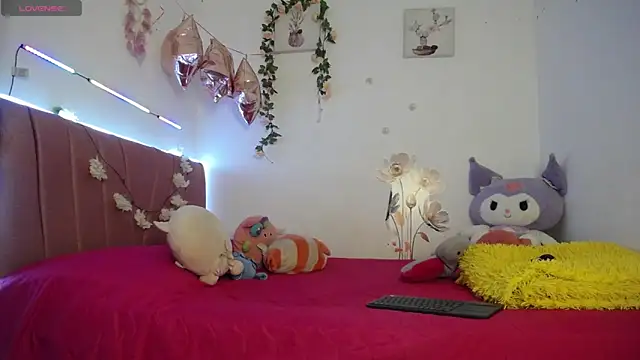 Liahdiaz  online show from 03-30-26, 02:07