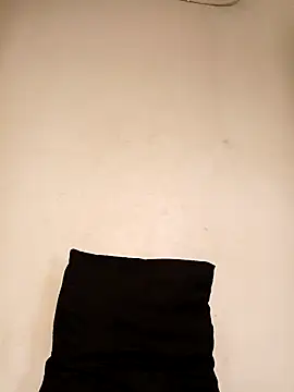 Liahdiaz  online show from 12-22-25, 03:56