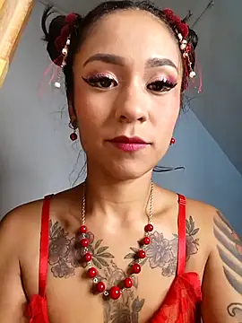 Liahdiaz  online show from 10-04-25, 03:19