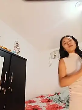 Liahdiaz  online show from 07-27-26, 01:07