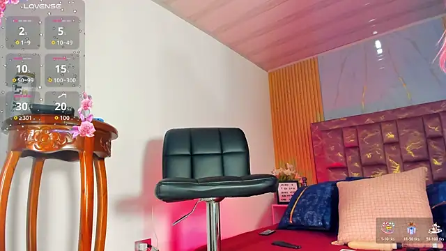 Isabella Haddad online show from 11-13-25, 03:43