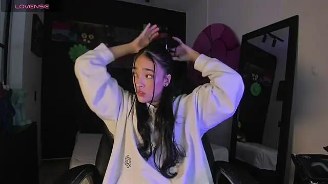 miIa bratz online show from 03-10-26, 08:46