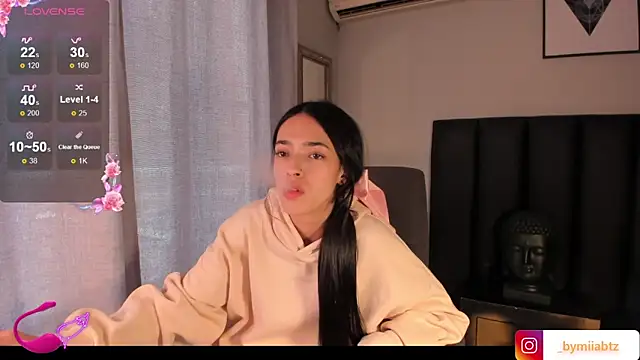 miIa bratz online show from 09-11-25, 07:36