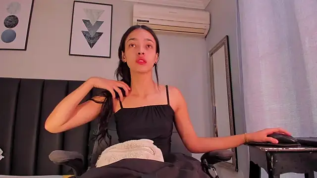 miIa bratz online show from 09-23-25, 08:16