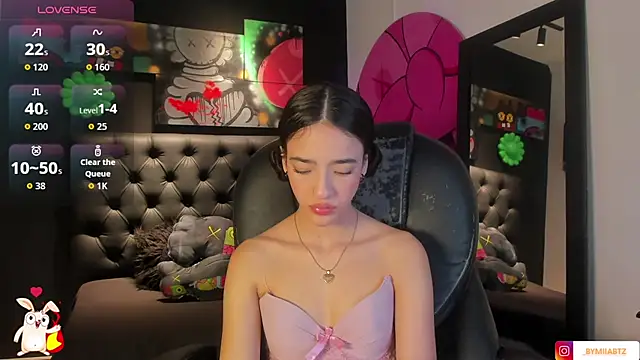 miIa bratz online show from 02-13-26, 07:58