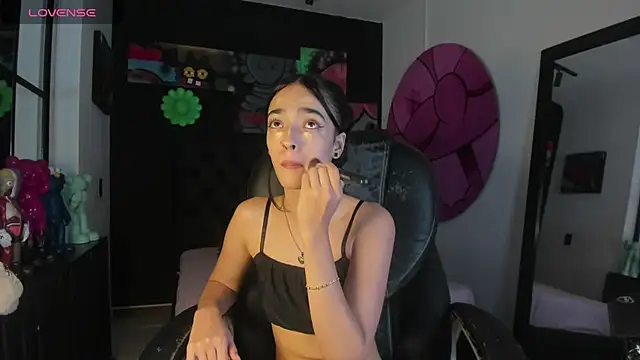 miIa bratz online show from 03-19-26, 07:47