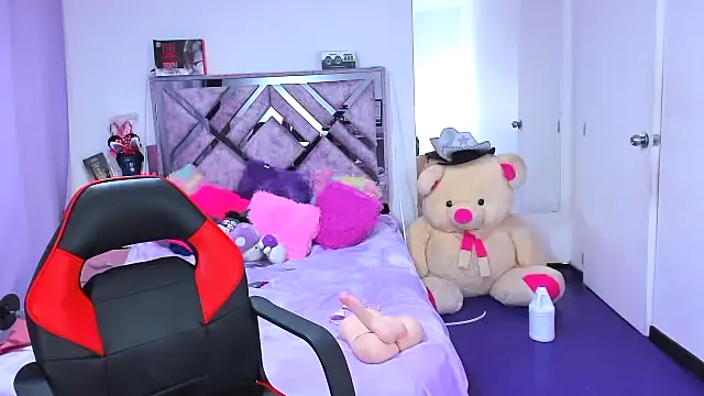 Luna Analya online show from 02-26-26, 03:50