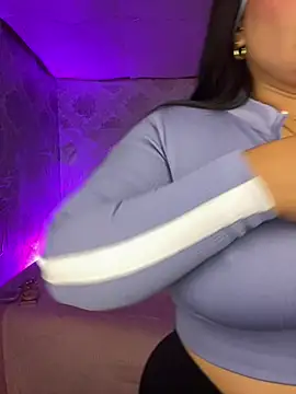 Snapshot of Vicky_Saidi chatting on 05-23-26, 10:36 Vicky Saidi online show from 05-23-26, 10:36