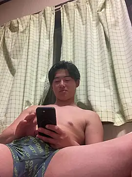 Snapshot of shoma2003 chatting on 05-12-26, 10:54 shoma2003 online show from 05-12-26, 10:54