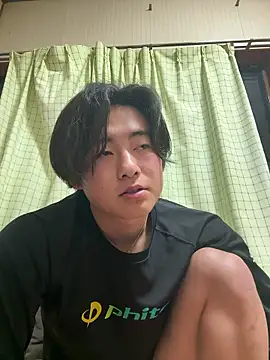 Snapshot of shoma2003 chatting on 03-30-26, 12:39 shoma2003 online show from 03-30-26, 12:39