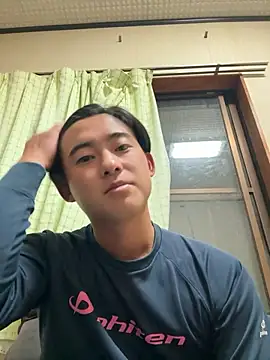 Snapshot of shoma2003 chatting on 10-31-25, 02:02 shoma2003 online show from 10-31-25, 02:02