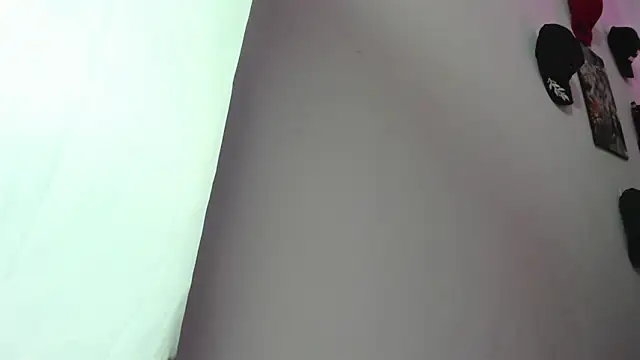 Rihanna hotx online show from 03-02-26, 03:51