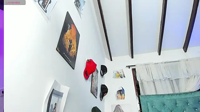 Rihanna hotx online show from 02-07-26, 02:41