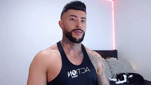 andrea de lucaa online show from 09-18-25, 03:53