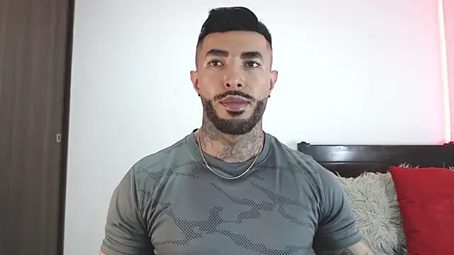 andrea de lucaa online show from 03-17-26, 02:14