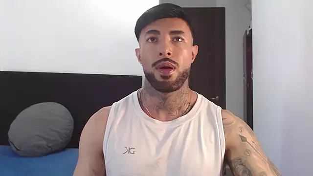 andrea de lucaa online show from 07-18-26, 04:43