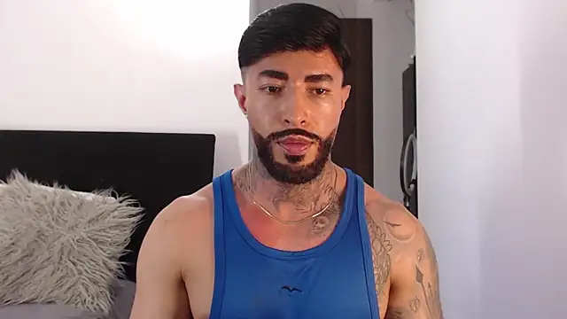 Snapshot of andrea_de_lucaa chatting on 06-04-26, 03:22 andrea de lucaa online show from 06-04-26, 03:22