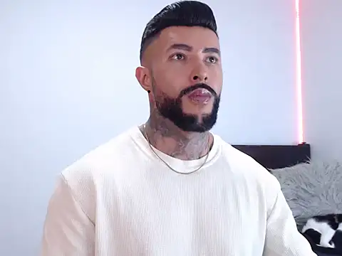 andrea de lucaa online show from 09-19-25, 02:26