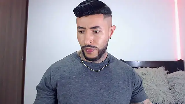 andrea de lucaa online show from 12-16-25, 02:16