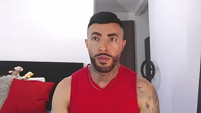 Snapshot of andrea_de_lucaa chatting on 05-14-26, 03:25 andrea de lucaa online show from 05-14-26, 03:25