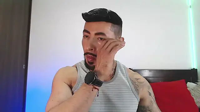 andrea de lucaa online show from 04-13-26, 03:21