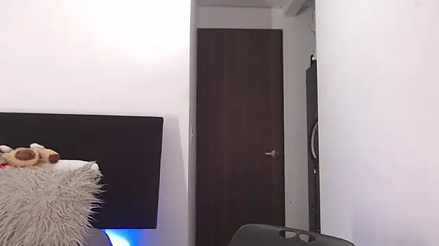 Snapshot of andrea_de_lucaa chatting on 06-07-26, 03:12 andrea de lucaa online show from 06-07-26, 03:12