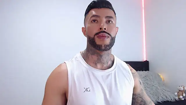 andrea de lucaa online show from 10-03-25, 02:48