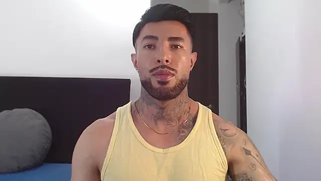 andrea de lucaa online show from 07-17-26, 03:48