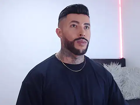 andrea de lucaa online show from 09-28-25, 03:24