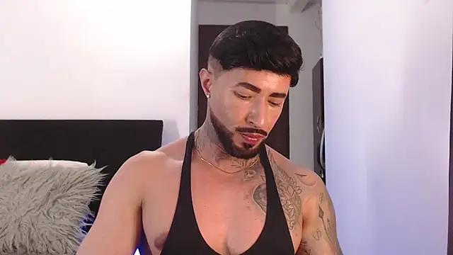 andrea de lucaa online show from 06-19-26, 04:07