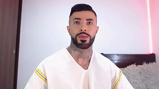 andrea de lucaa online show from 02-03-26, 04:10