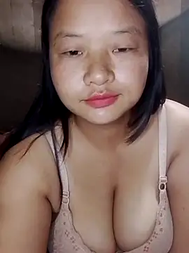 Snapshot of girl-babi chatting on 10-07-25, 12:00 girl-babi online show from 10-07-25, 12:00