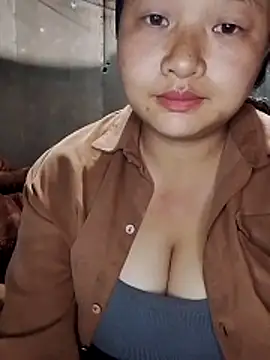 girl-babi online show from 10-31-25, 09:39