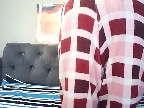 Snapshot of Mandy3ndlovu4 chatting on 05-13-26, 07:26 Mandy3ndlovu4 online show from 05-13-26, 07:26