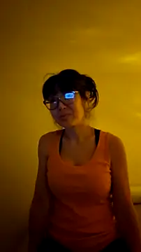 LeemaBean online show from 10-28-25, 06:29