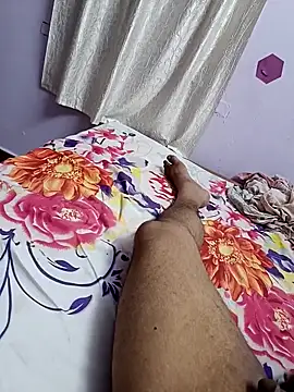 Snapshot of maddy3108 chatting on 09-11-25, 06:24 maddy3108 online show from 09-11-25, 06:24