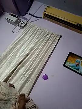 Snapshot of maddy3108 chatting on 10-09-25, 06:52 maddy3108 online show from 10-09-25, 06:52