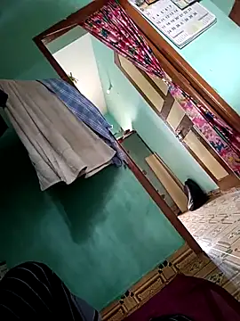 Snapshot of maddy3108 chatting on 12-15-25, 06:52 maddy3108 online show from 12-15-25, 06:52