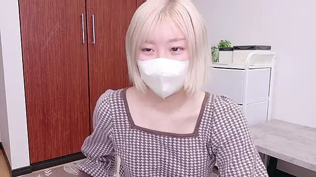 Nana  ch online show from 03-24-26, 06:08
