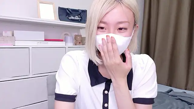 Snapshot of Nana__ch chatting on 06-18-26, 04:23 Nana ch online show from 06-18-26, 04:23