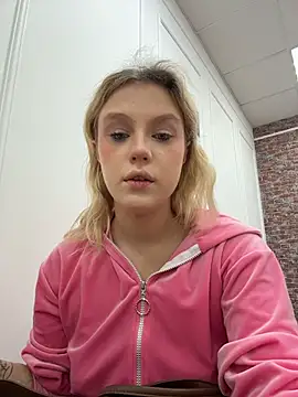 CaitlinSugar online show from 01-06-26, 04:16