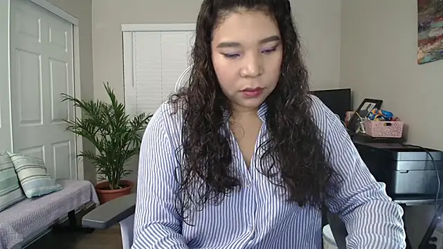 SHEILYN  online show from 11-11-25, 05:24