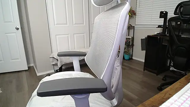 SHEILYN  online show from 09-17-25, 09:55