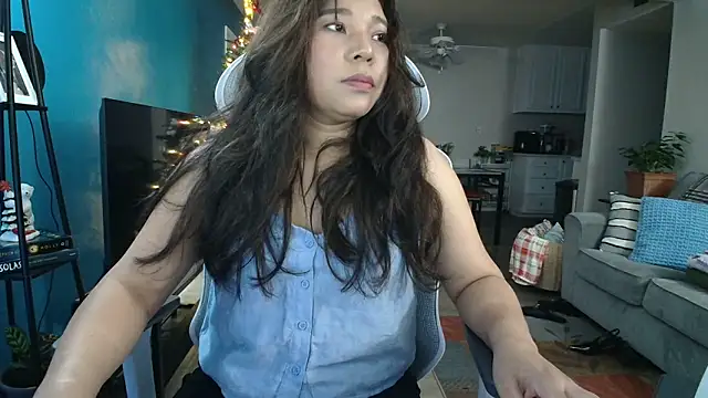 SHEILYN  online show from 11-18-25, 03:21