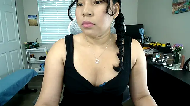 SHEILYN  online show from 04-15-26, 02:21