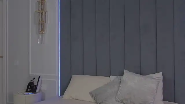 VioletAsh online show from 03-26-26, 04:33