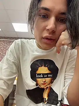 VioletAsh online show from 11-12-25, 04:16